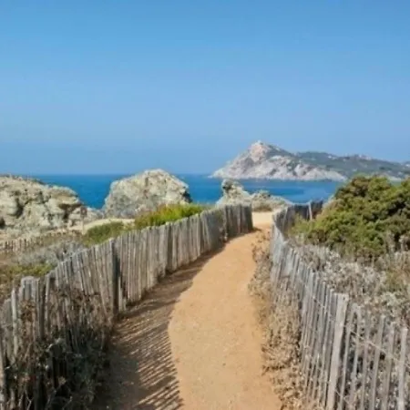 Diamant Bleu 1 * Six-Fours-les-Plages